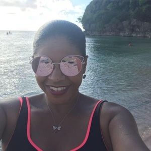 Meet your Posher, Diane